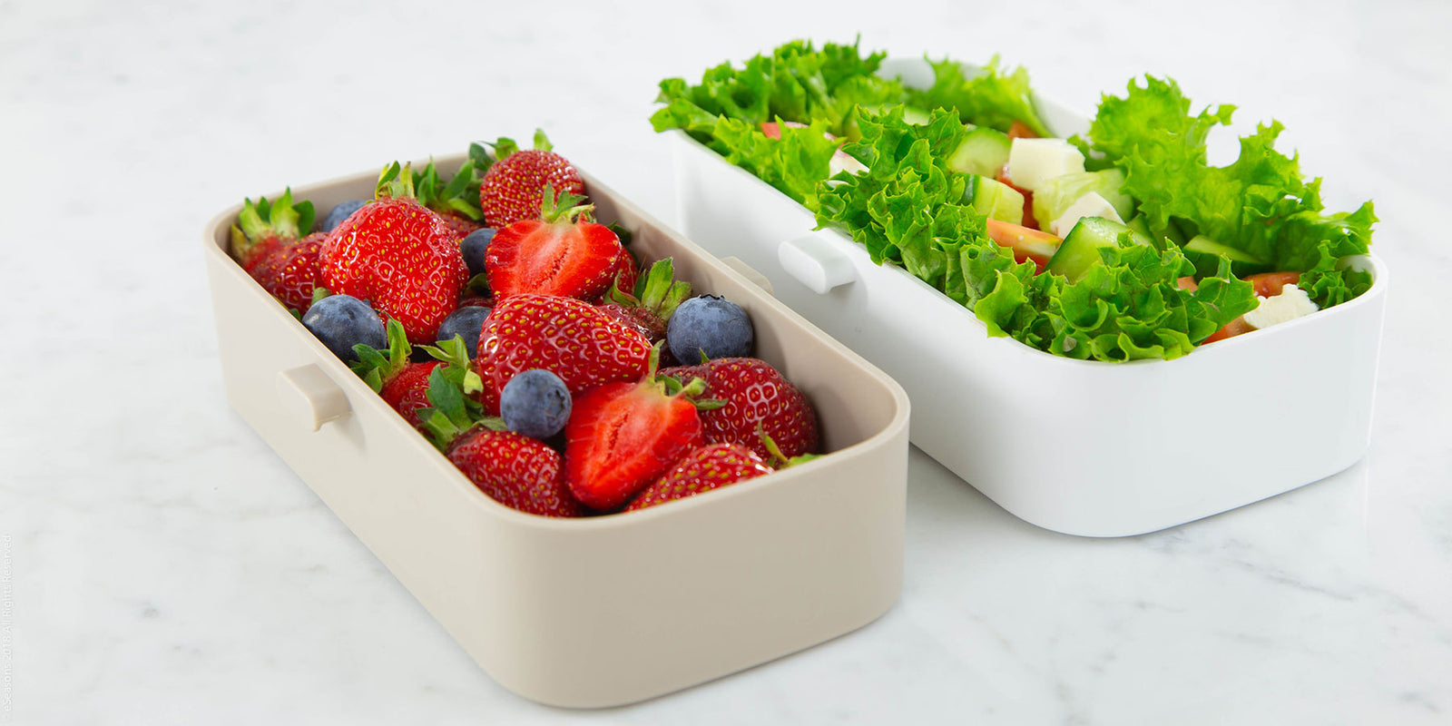 https://eseasons.de/cdn/shop/files/eSeasons_Bento_Strawberrys_Salad_Lunchtime_2e6e3733-44fd-4199-9901-c570fbeefde1_1600x.jpg?v=1613714185